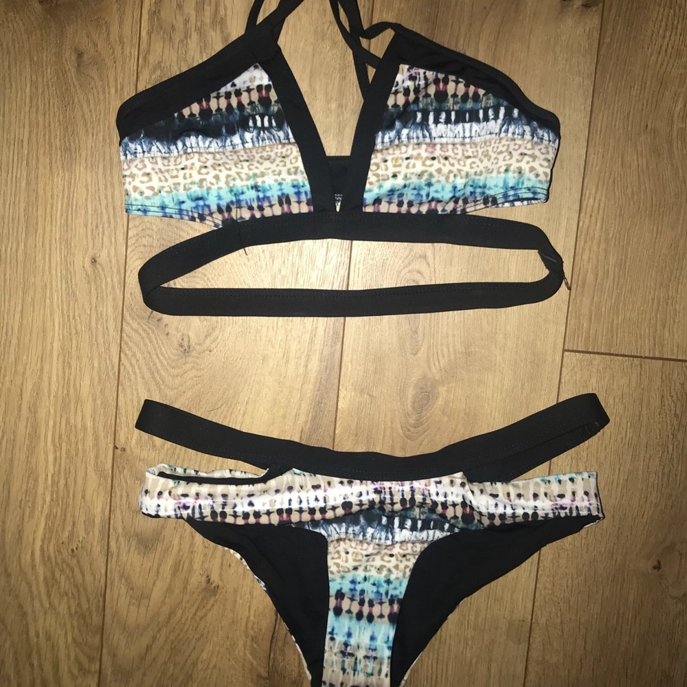 L space bikini
